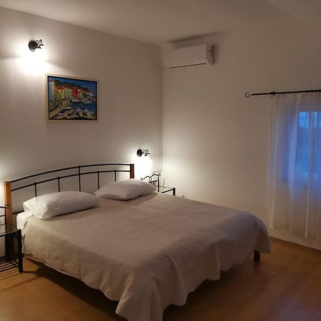 Apartman Kornu ヴェリ・ロシニュ エクステリア 写真
